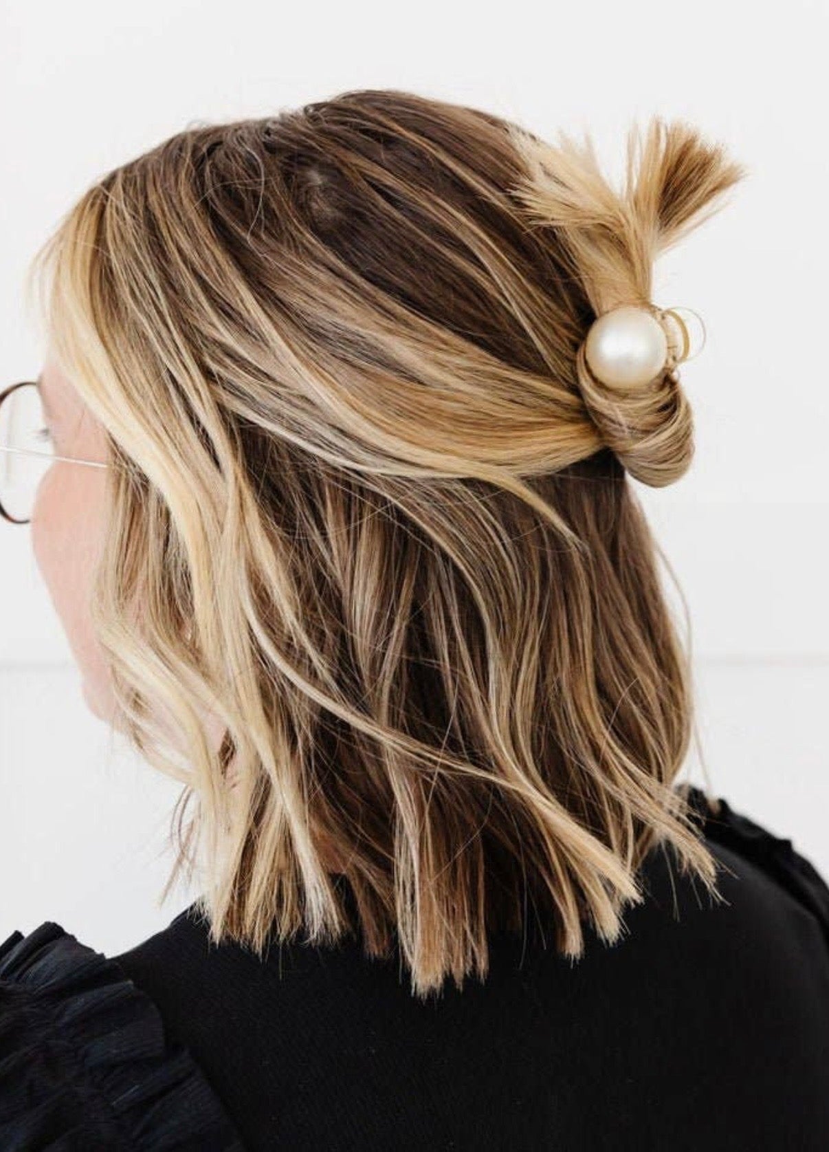 Chunky Pearl Claw Clip
