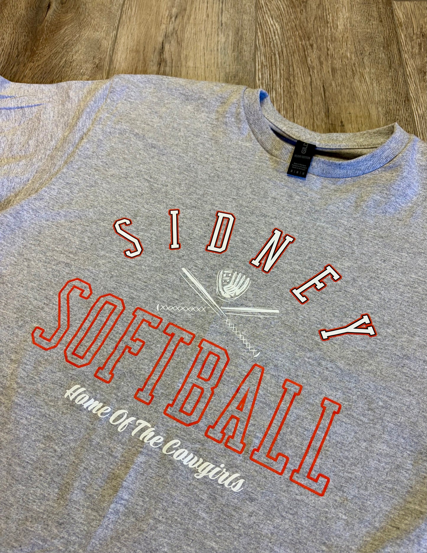 Sidney Softball Gildan T-Shirt