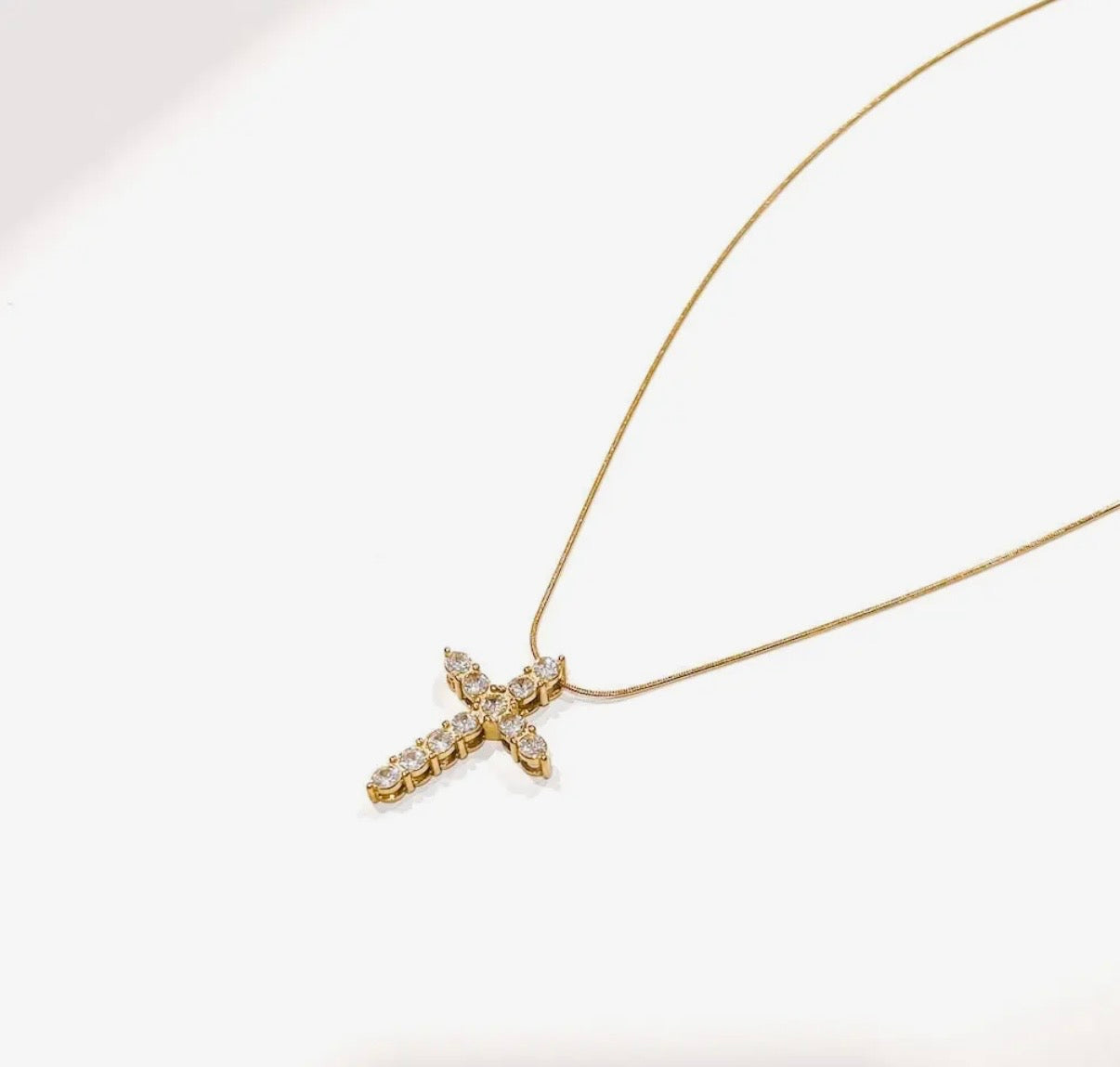 Hannah Diamond Cross Necklace-Gold