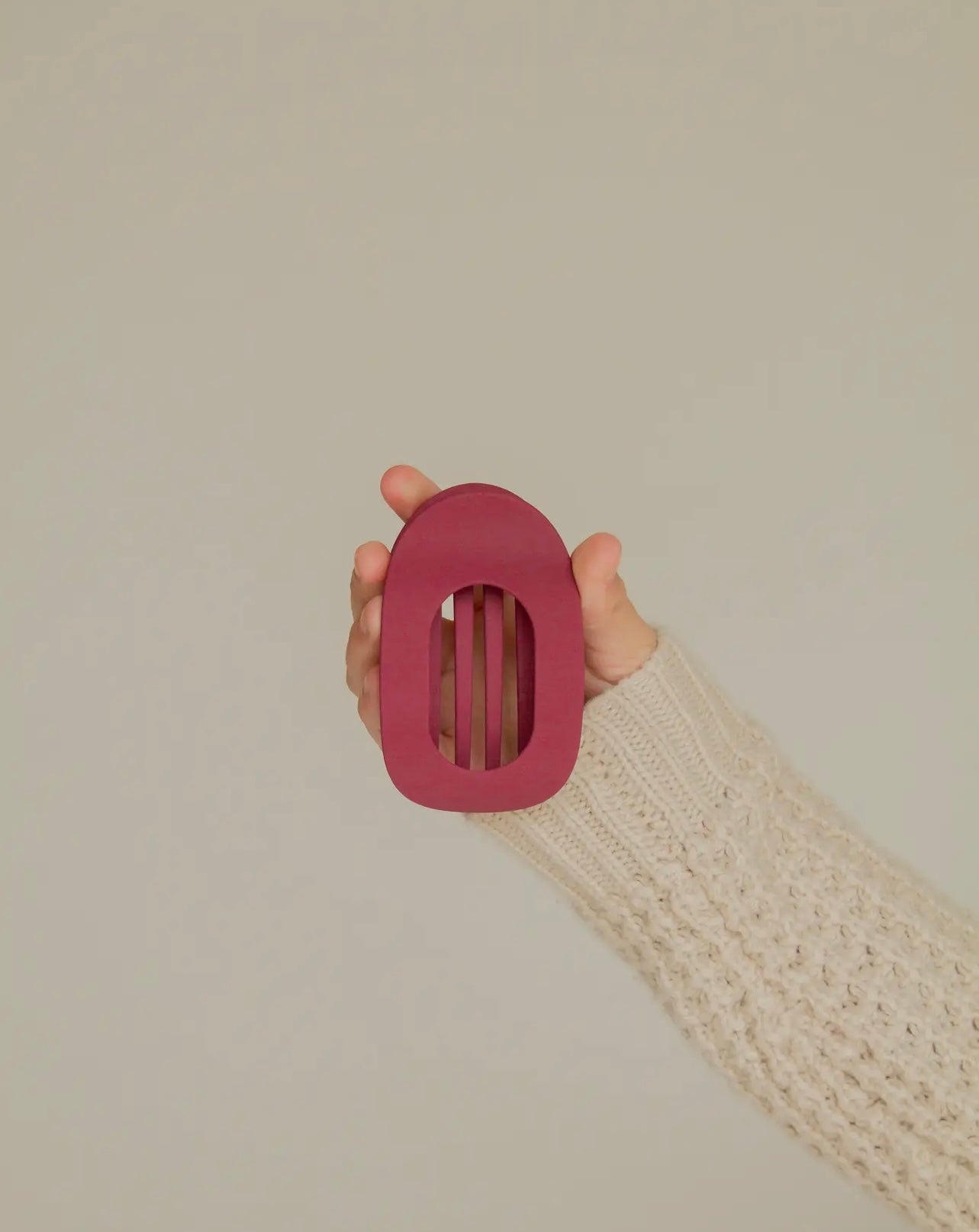 Circle Cut Out Flat Claw Clip
