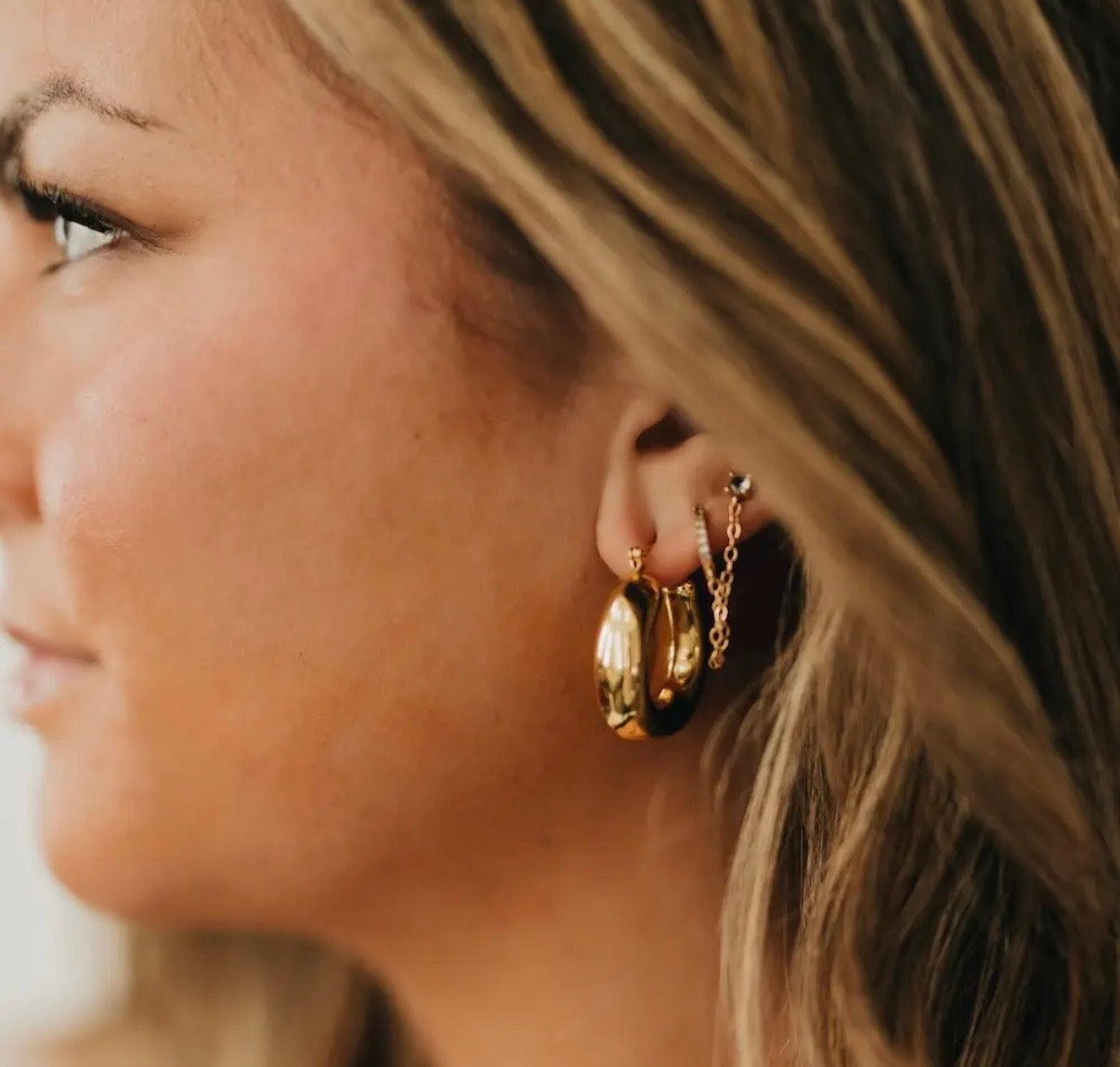 Chunky Geometric Hoops