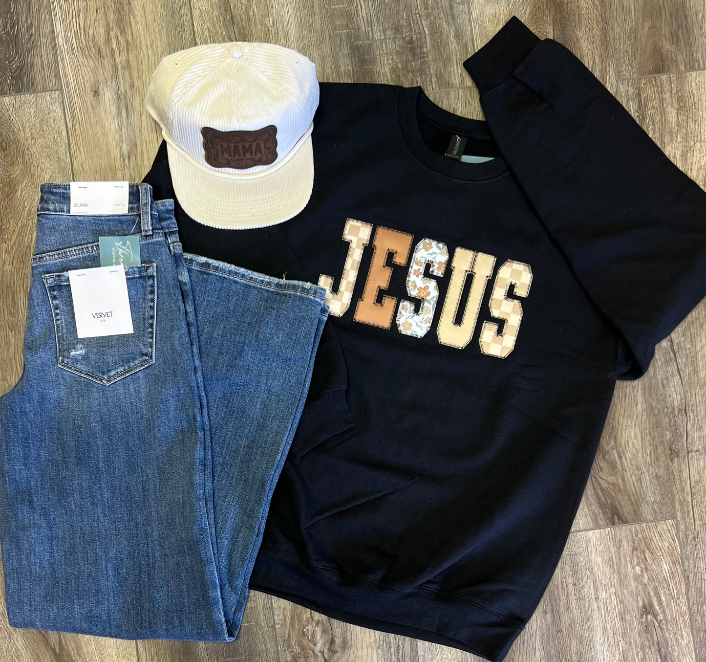 JESUS Appliqué Gildan Crewneck Swestshirt