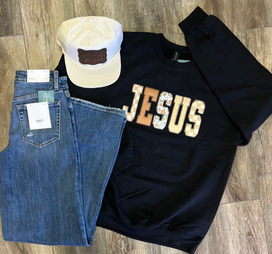 JESUS Appliqué Gildan Crewneck Swestshirt