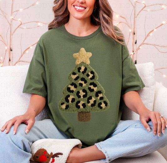 Faux Yarn Animal Print Christmas Tree