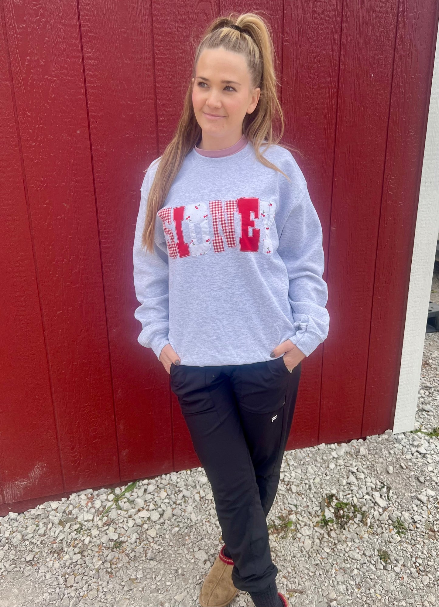 Adult Appliqué Sidney Ash Gildan Crewneck