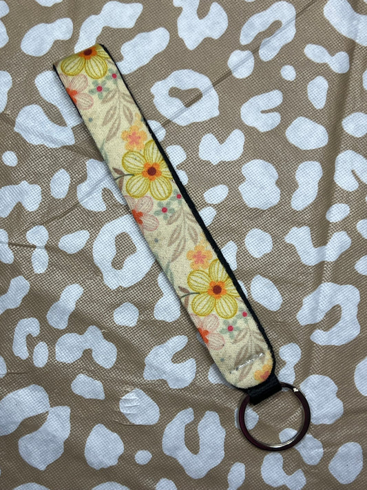Natural Flower Wristlet Keychain